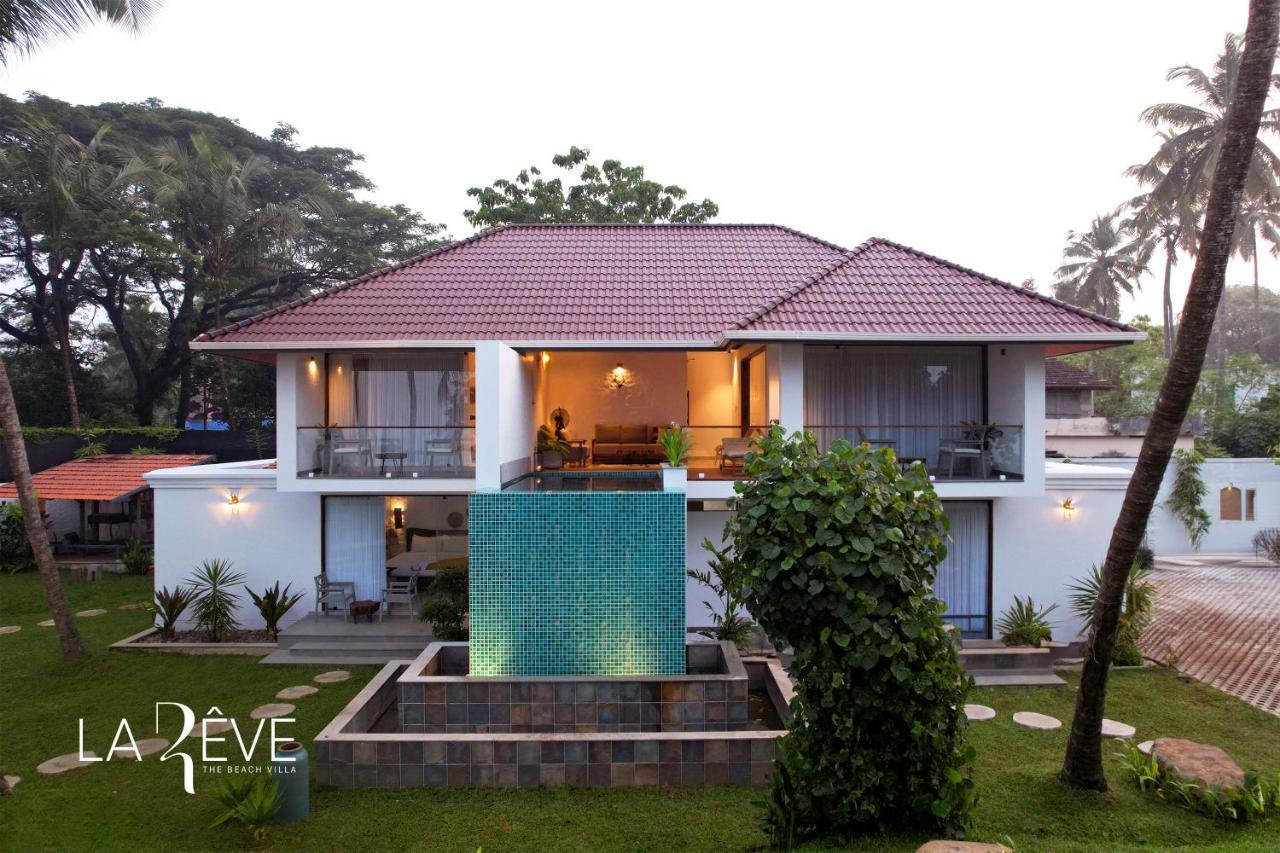 La Reve The Beach Villa Malappuram Buitenkant foto