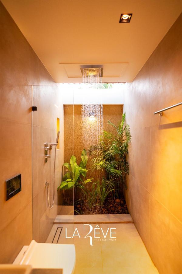 La Reve The Beach Villa Malappuram Buitenkant foto