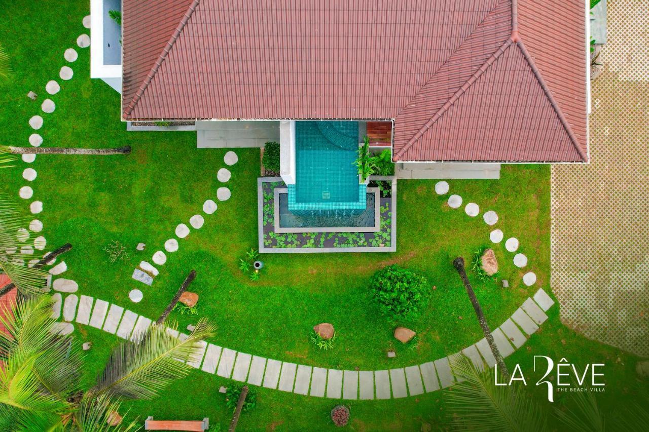 La Reve The Beach Villa Malappuram Buitenkant foto